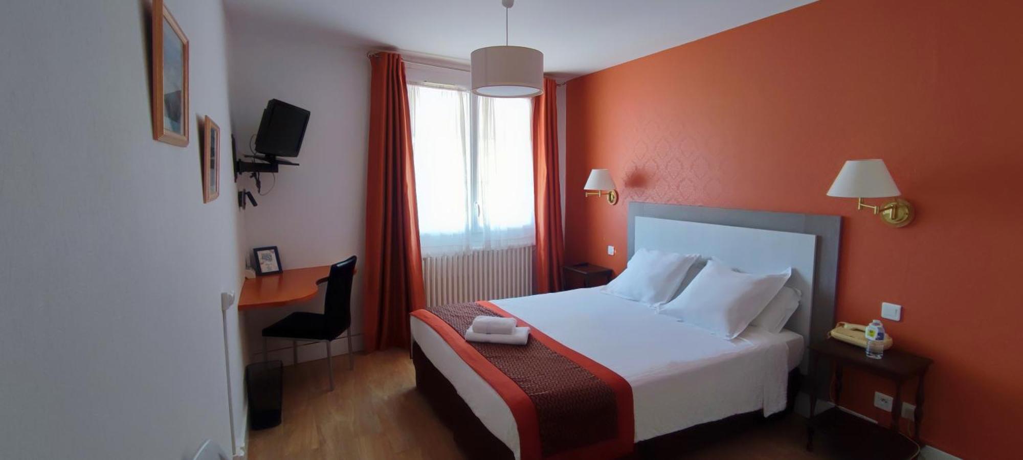 Grand Hotel Pelisson Nontron Buitenkant foto